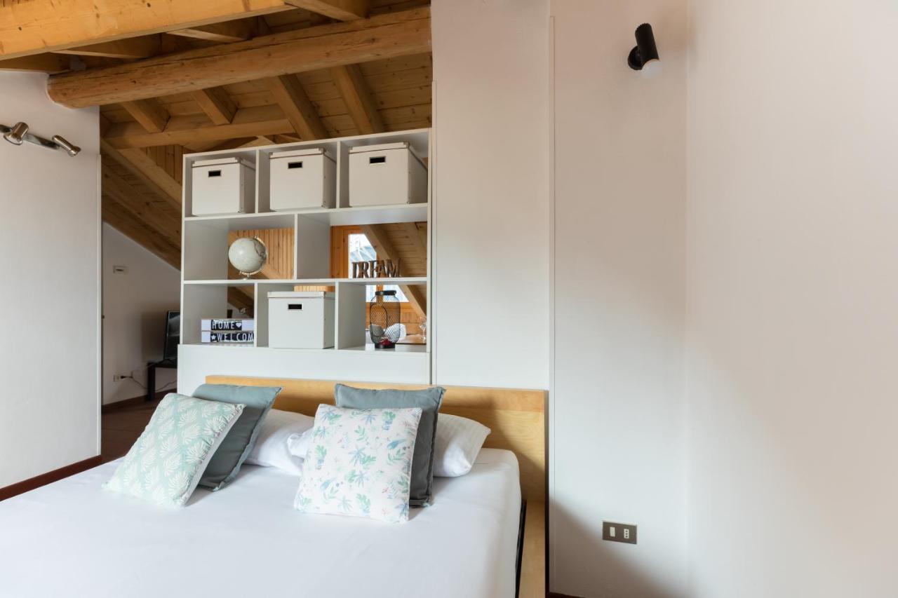 Milano Apartments Mortara Exterior photo