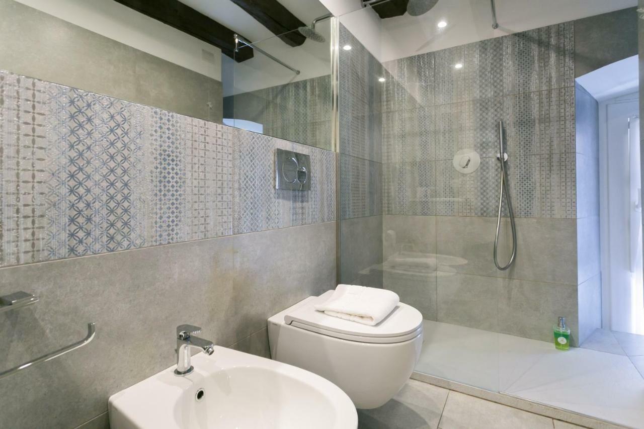 Milano Apartments Mortara Exterior photo