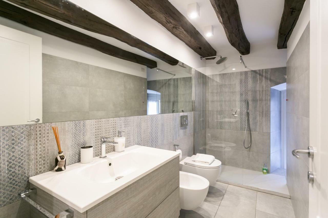 Milano Apartments Mortara Exterior photo